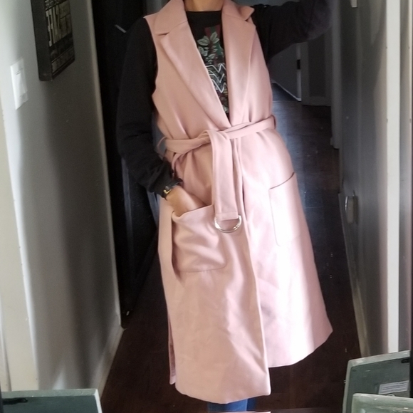 🧥REVAMPED PINK BELTED SLEEVESS LONG VEST. - Picture 5 of 11